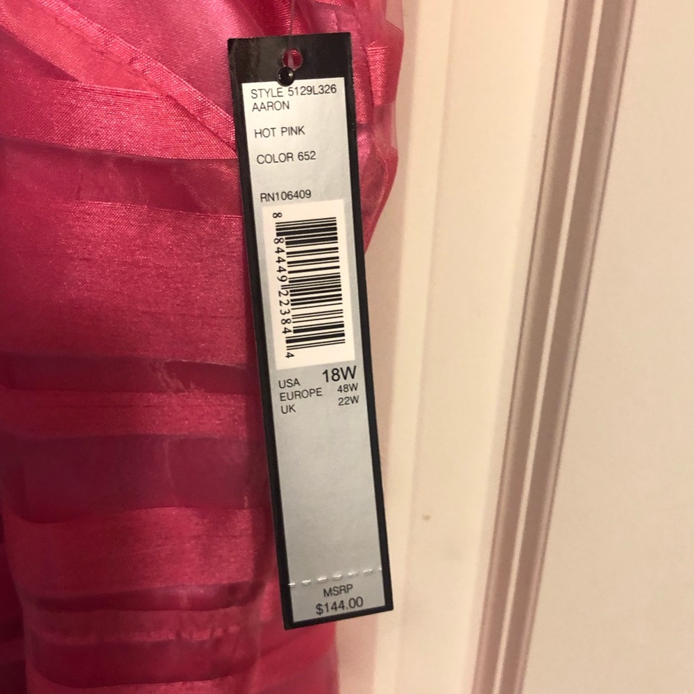 Pink sleeveless dress new with tags size 18w